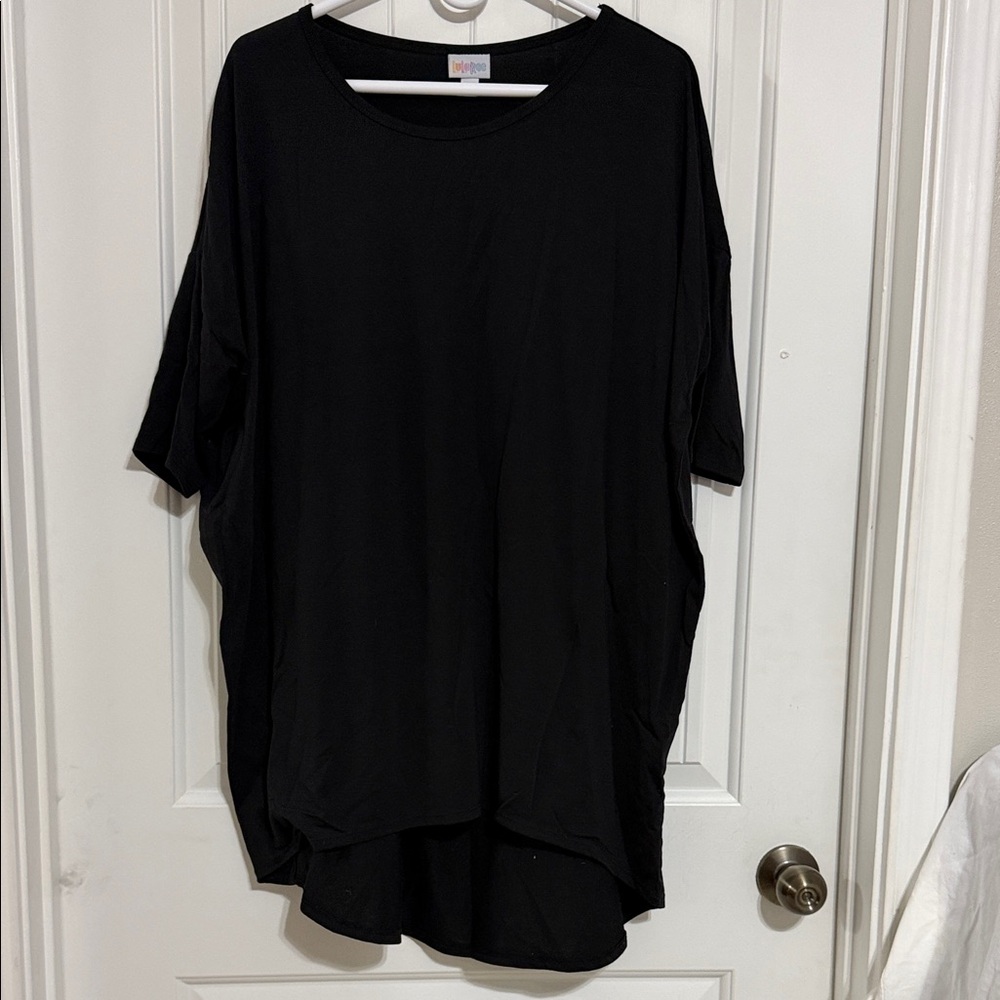LuLaRoe Black Relaxed Fit Tunic